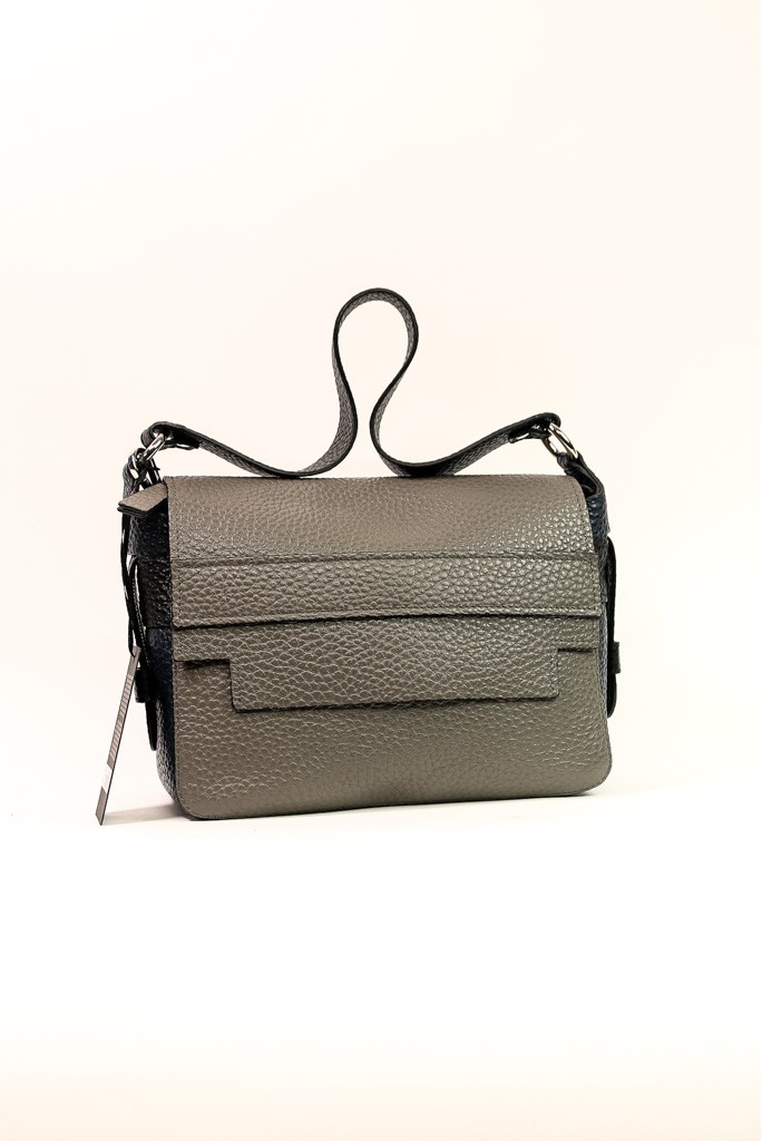 Geantă de piele cu baretă pe umăr