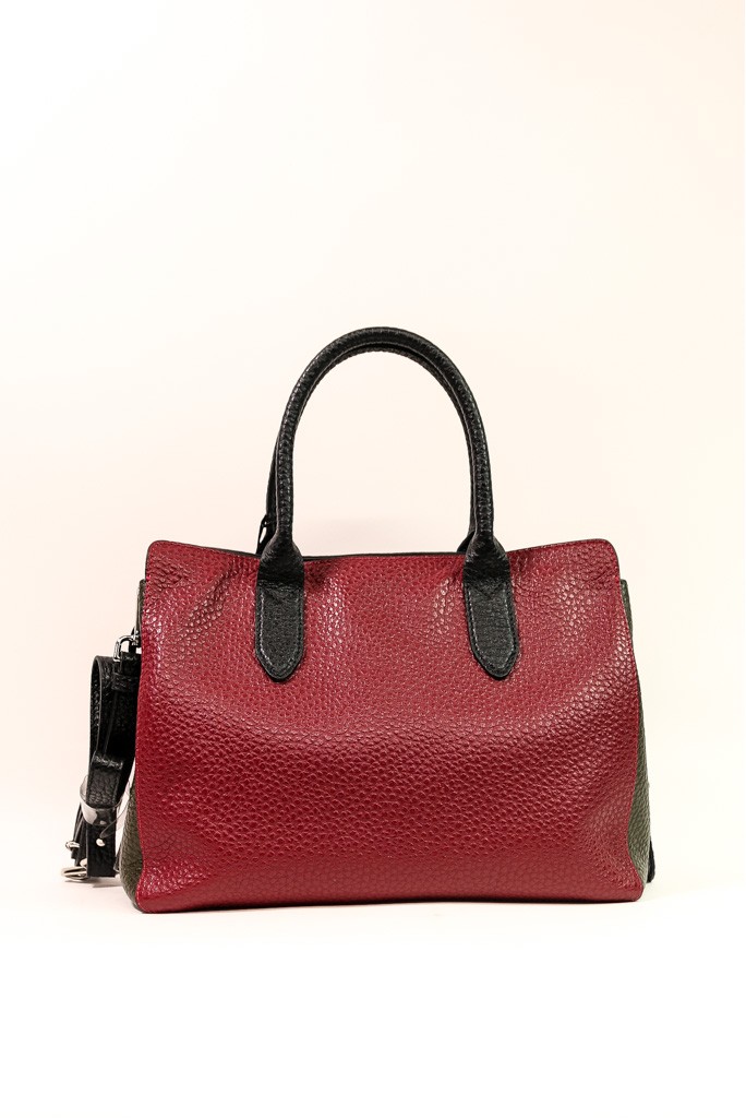 Geantă de piele cu mâner