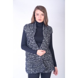 Vestă negru cu alb ajurată, închidere cu ac