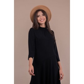 Rochie neagră midi în colțuri 