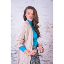 Jacketă cu torsade bej