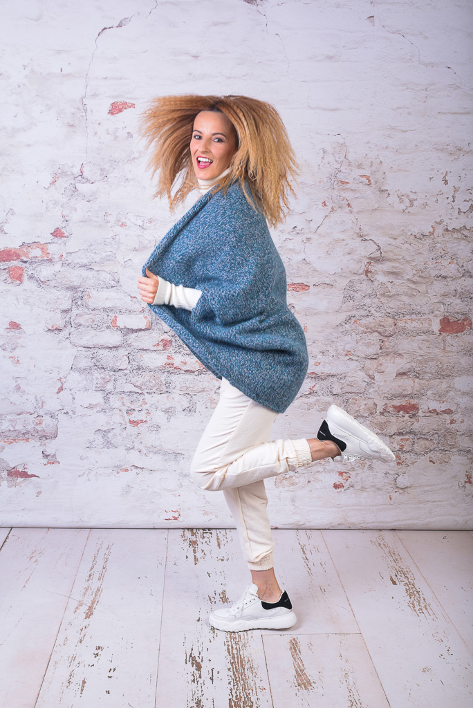 Vestă de lână turquise